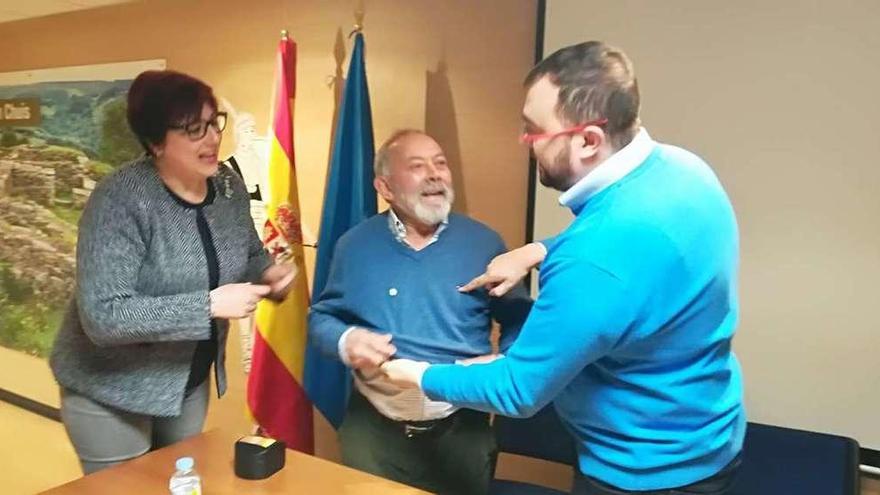 El PSOE de Allande homenajea a su militante de más edad