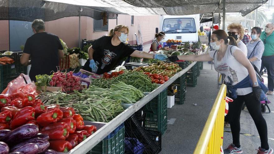 El mercado, a mediodía de hoy.