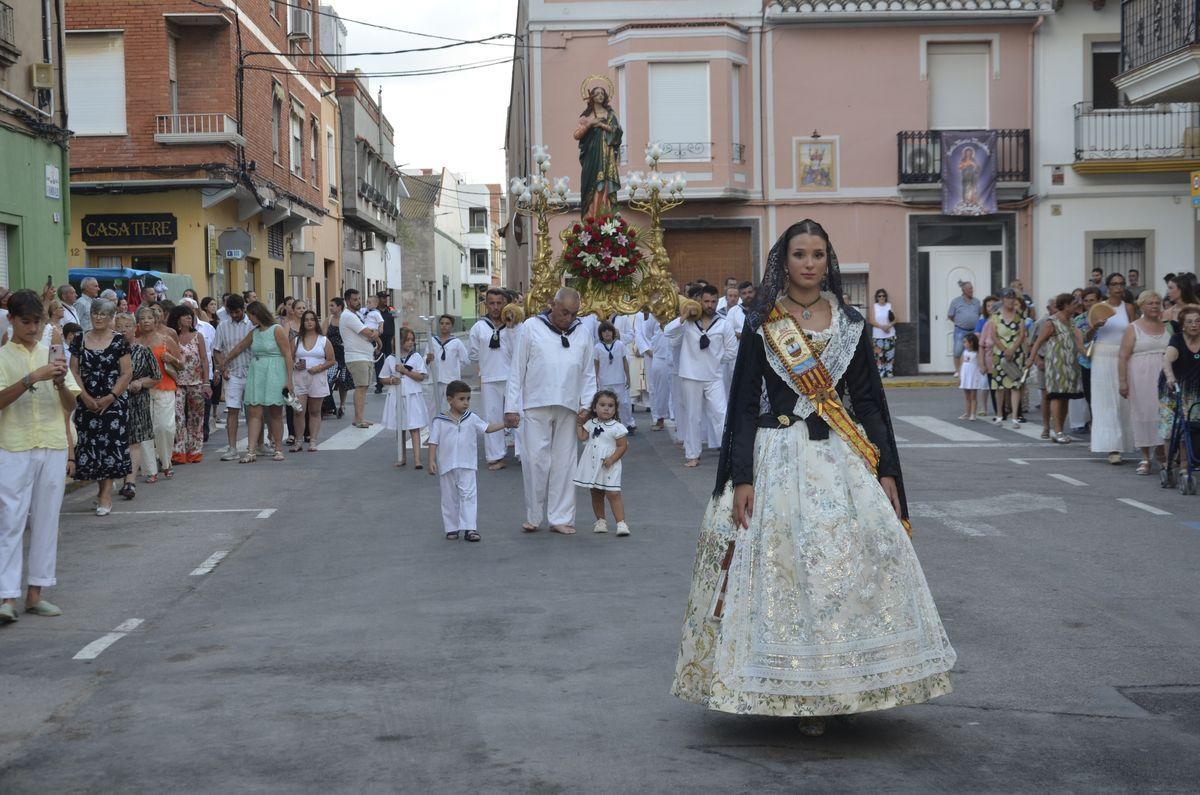 Un momento de la procesión de Santa María Magdalena en Moncofa.