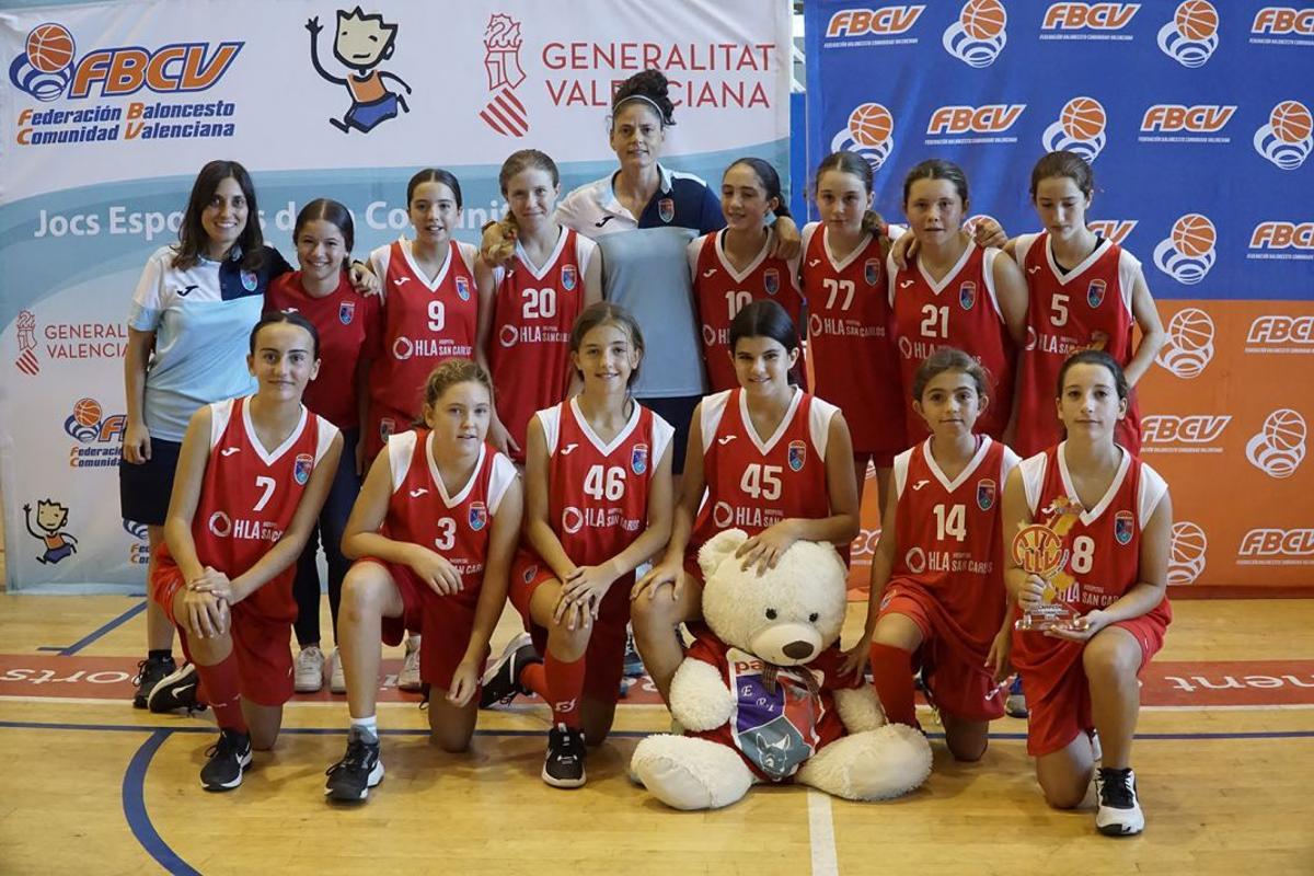 Campeón infantil Femenino Primera:  CD Paidos Denia.