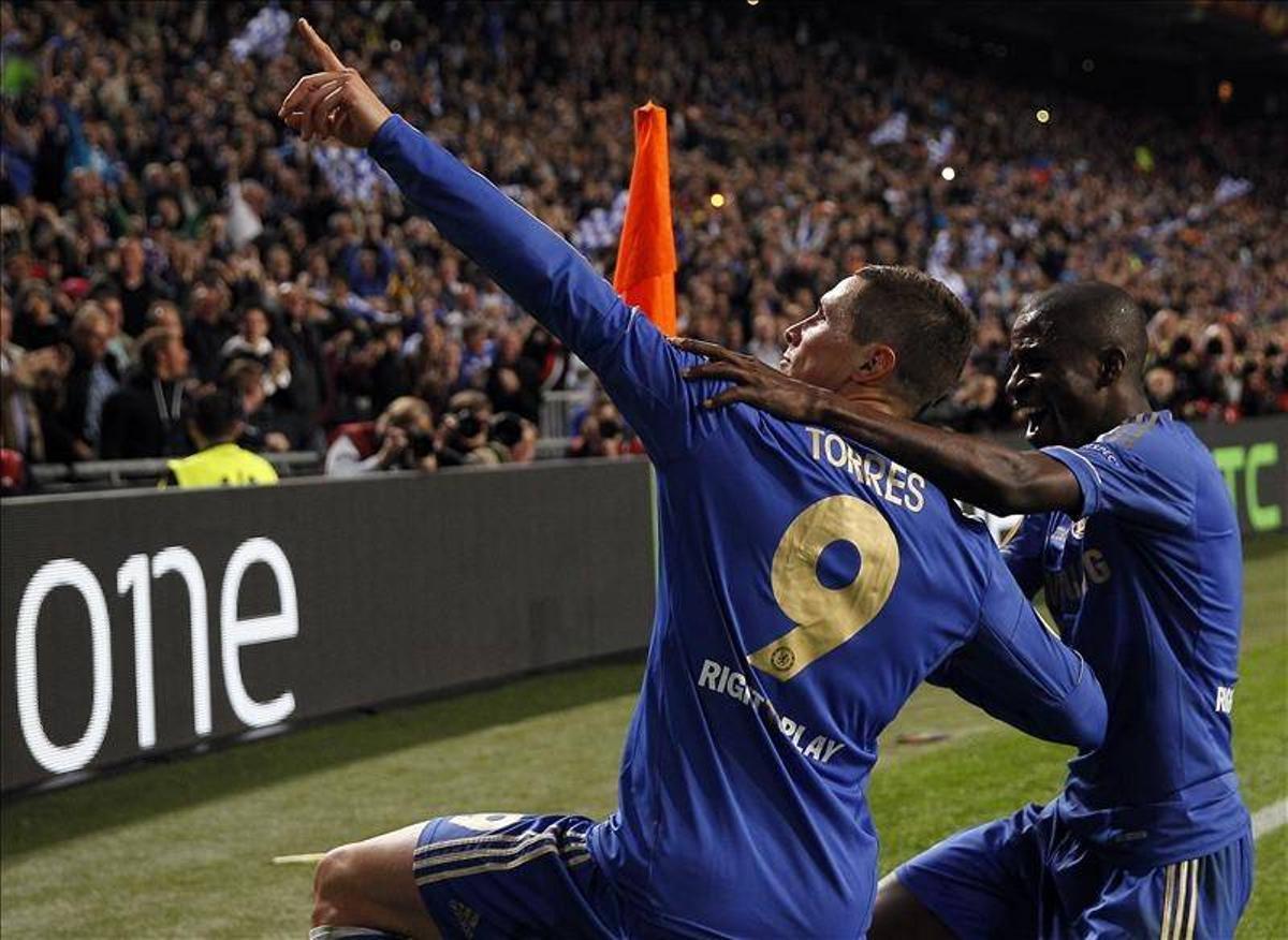 Ivanovic, en el 93, le da al Chelsea una cruel Liga Europa