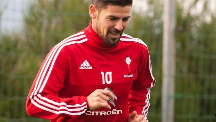 Nolito, en un entrenamiento en A Madroa. // José Lores