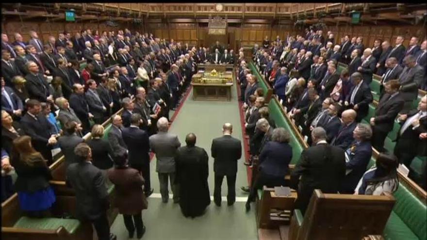 Minuto de silencio en la Cámara de los Comunes por las víctimas del atentado
