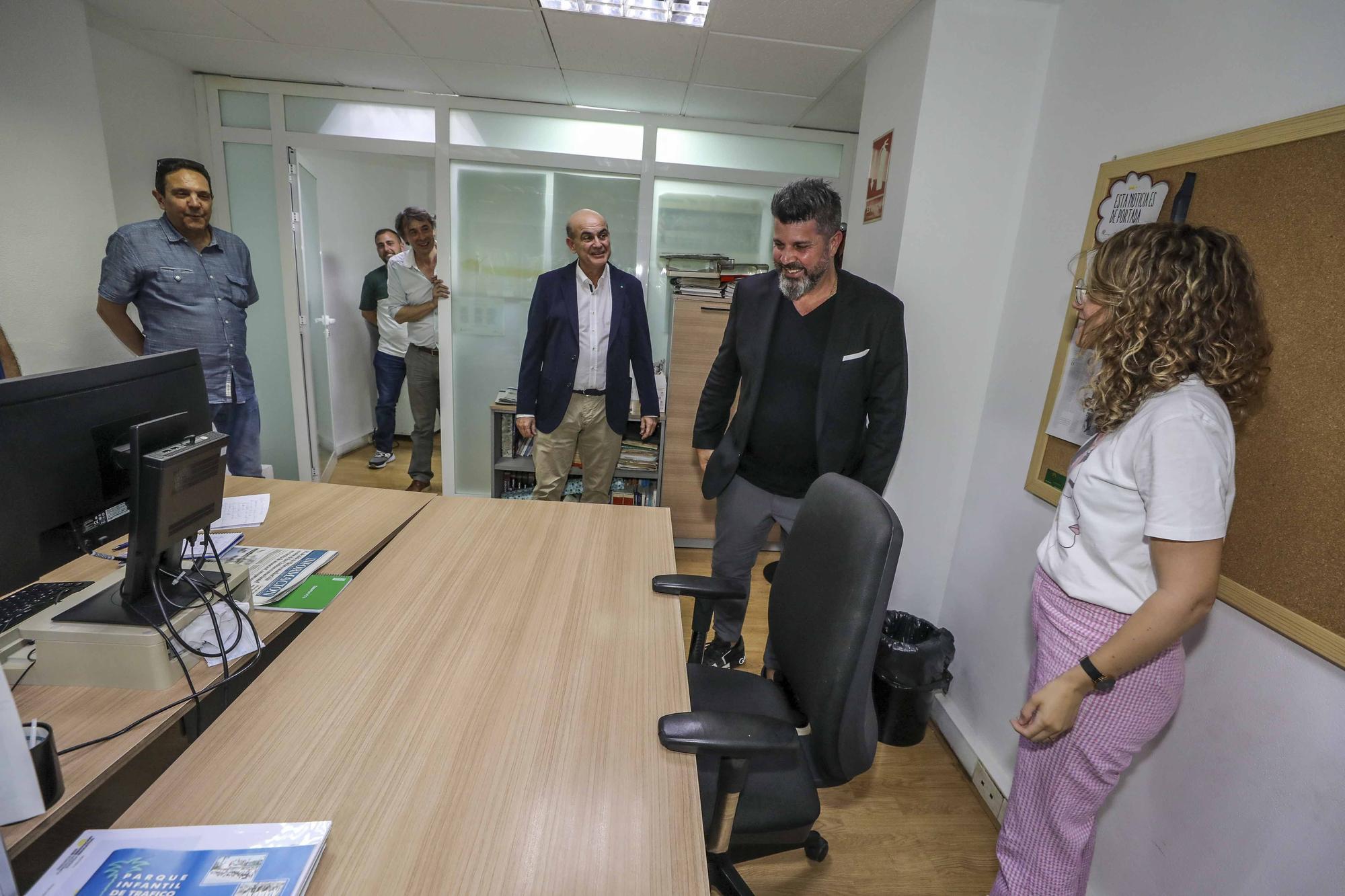 Visita Bragarnik dueño del Elche cf a la Redaccion de informacion en Elche