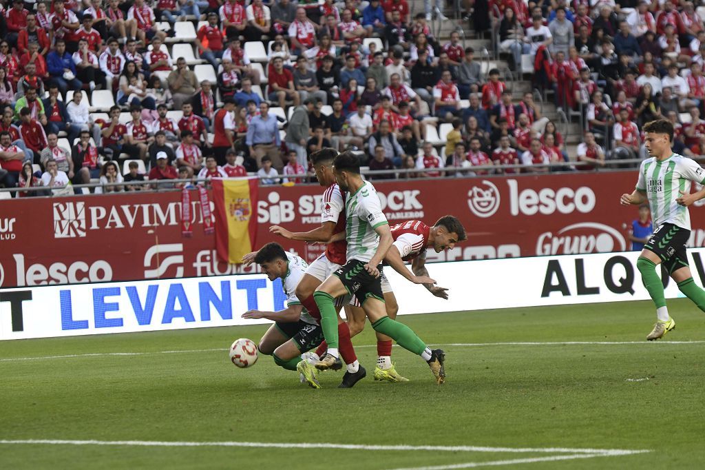 Las mejores imágenes del partido entre el Real Murcia y el Antequera
