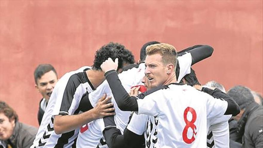 El CD Castellón quiere asaltar la zona de ‘play-off’ en Castalia