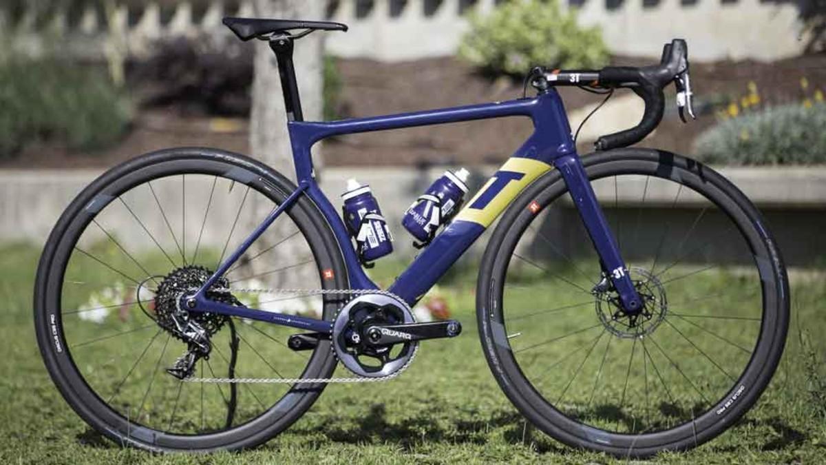 Las bicicletas monoplato de 3T con las que compite el equipo Aquablue