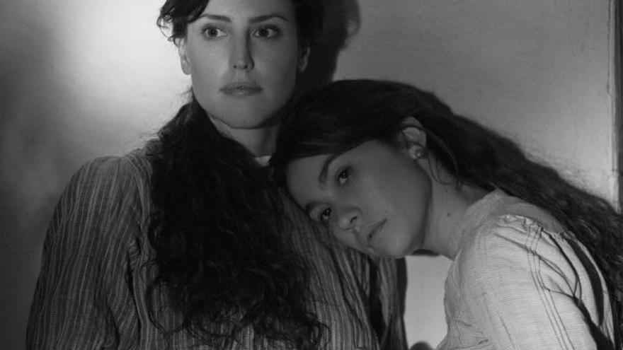 Natalia de Molina y Greta Fernández son &#039;Elisa y Marcela&#039; // Netflix