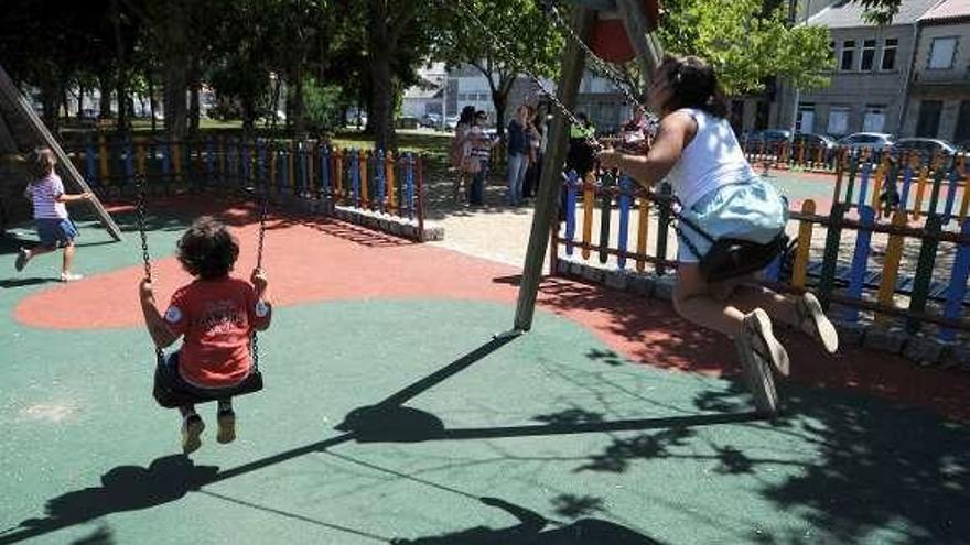 La zona infantil del parque Dona Concha, en Vilaxoán. // Iñaki Abella