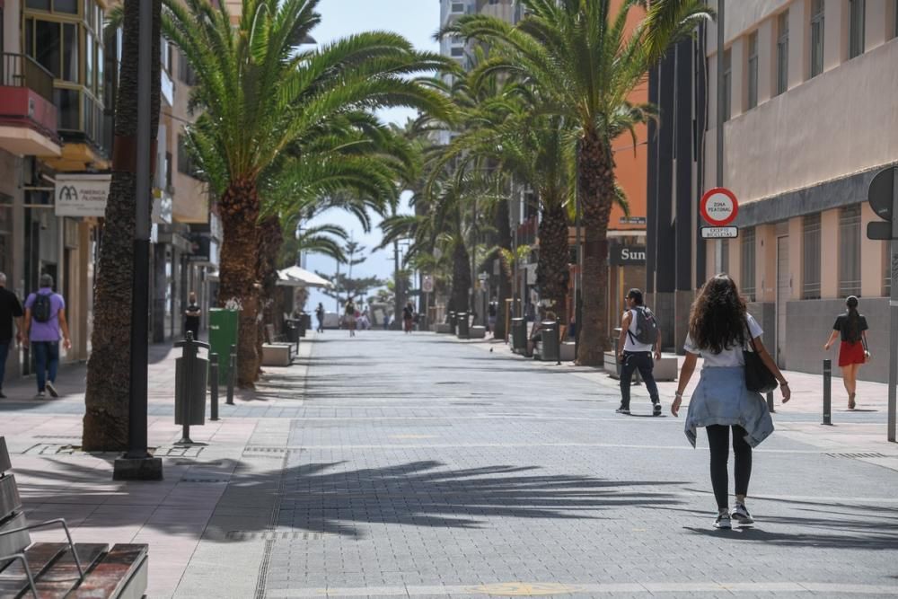 La fase 2 vuelve a llenar de vida Las Canteras