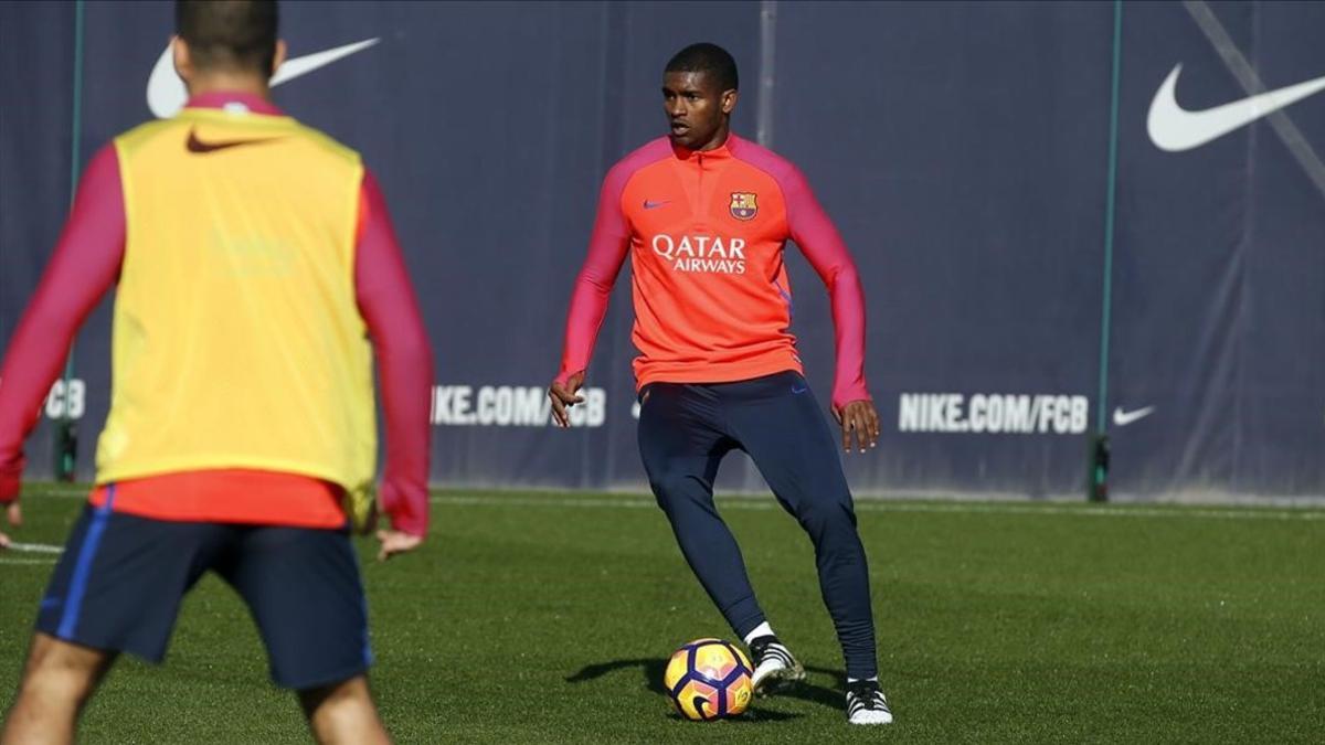 zentauroepp36469060 entrenamiento del barcelona en la ciudad deportiva  marlon s180816203038