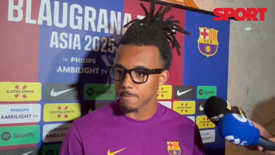 Koundé se siente "muy contento por seguir jugando en un equipo que aspira a todo"