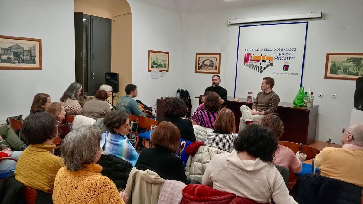 La iniciativa, en el Museo de la Ciudad Luis de Morales.