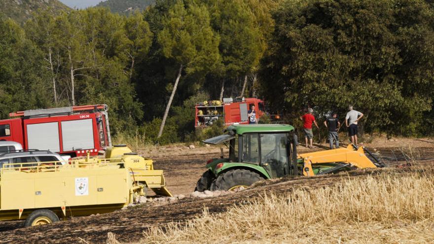 Un moment de l&#039;incendi, aquest dissabte a Rajadell