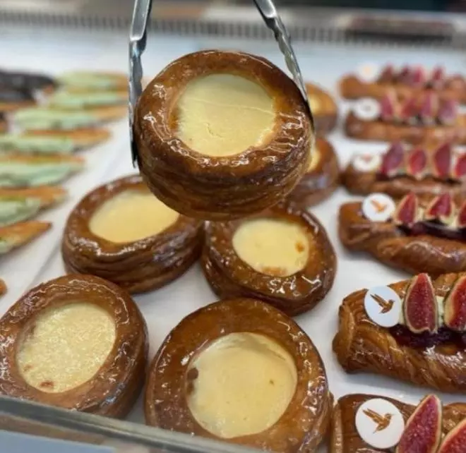 "La danish perfecta": así es como dos obradores canarios reinventan la tarta de queso más viral del año