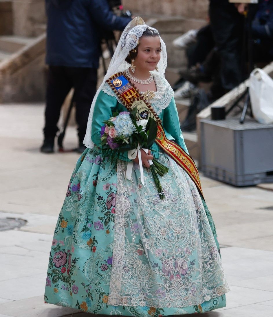 Falleras Mayores en la Ofrenda 2025. Día 17 (1/4)