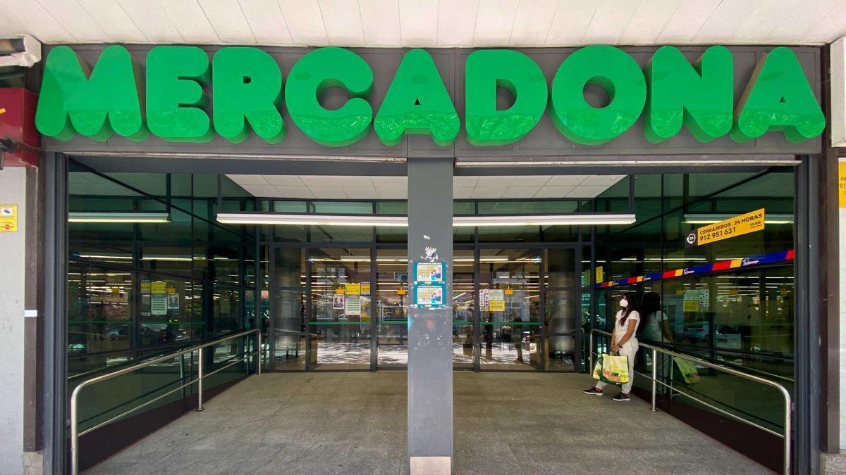 Entrada d'un supermercat Mercadona.