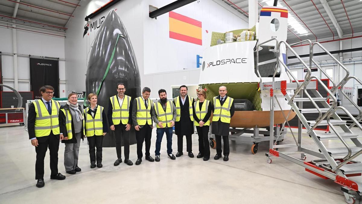 Un momento de la visita a las instalaciones de PLD.