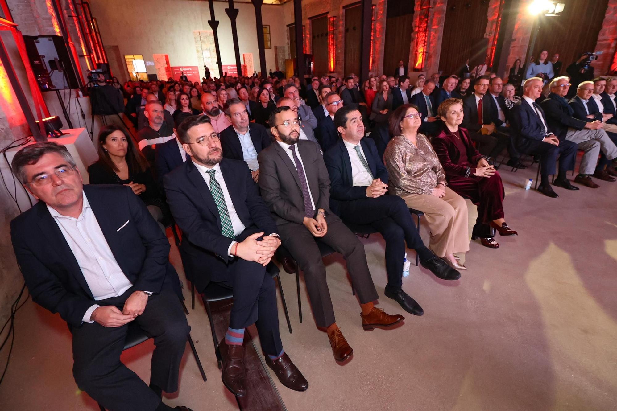 La Cámara de Comercio de Alcoy premia a Losdi, Heliogràfics, Seripafer, Mercat de Sant Roc y Acceseo