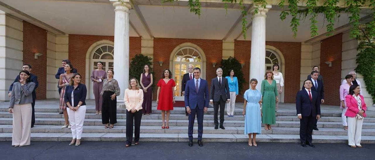 Foto de familia del nuevo Gobierno.