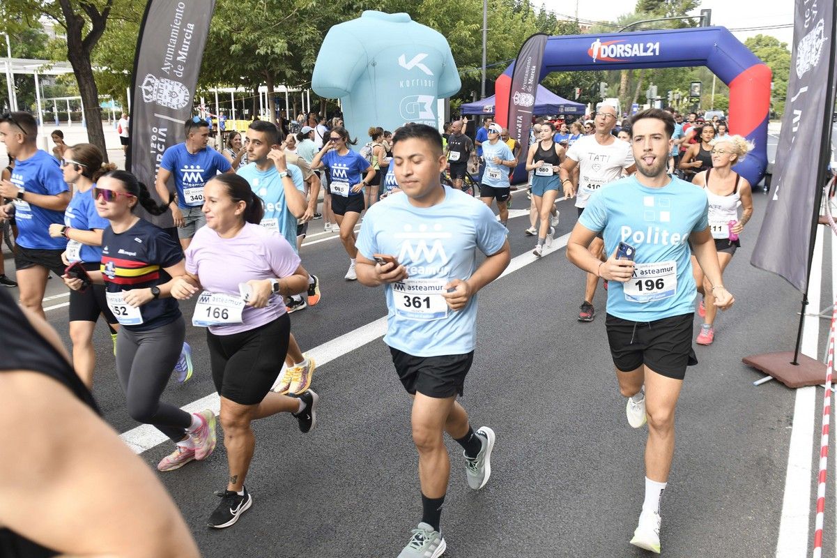 La carrera y marcha Solidaria Asteamur, en imágenes