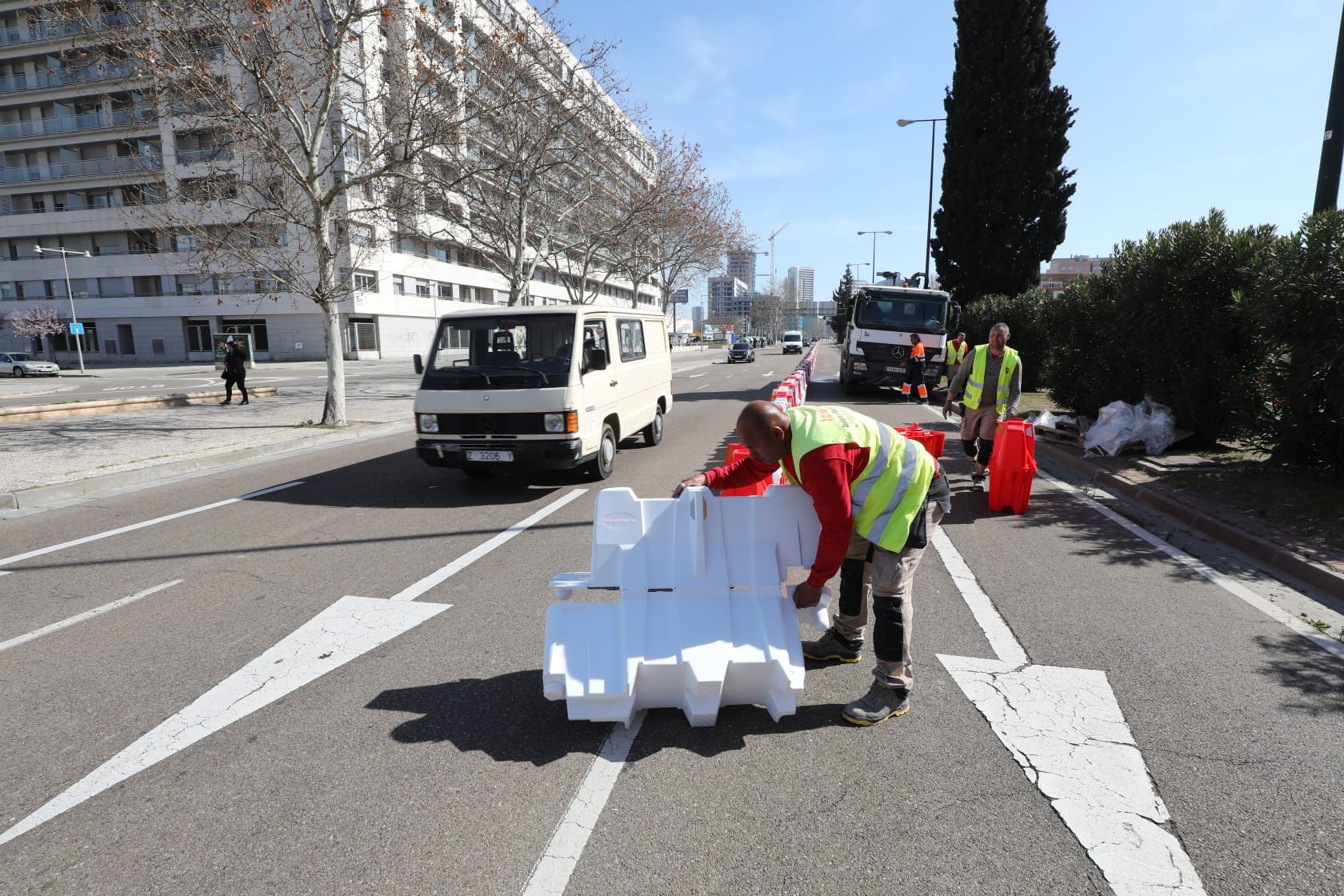 Empieza la señalización de las obras en la avenida Navarra de Zaragoza