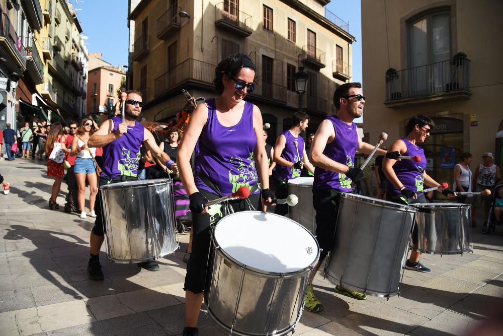 Música, festa i públic nombrós en la Cercavila de la Festa Major de Manresa