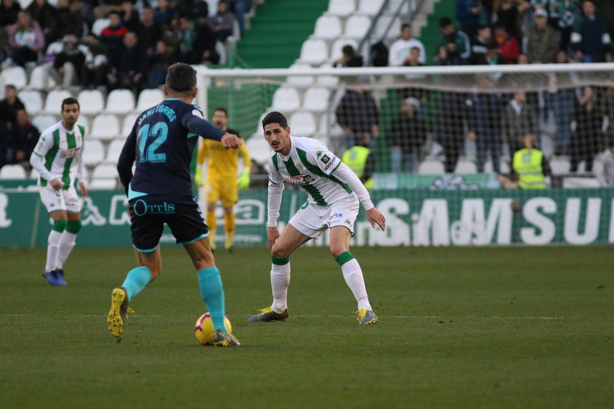 Yann Bodiger, en un encuentro en El Arcángel frente al Albacete.