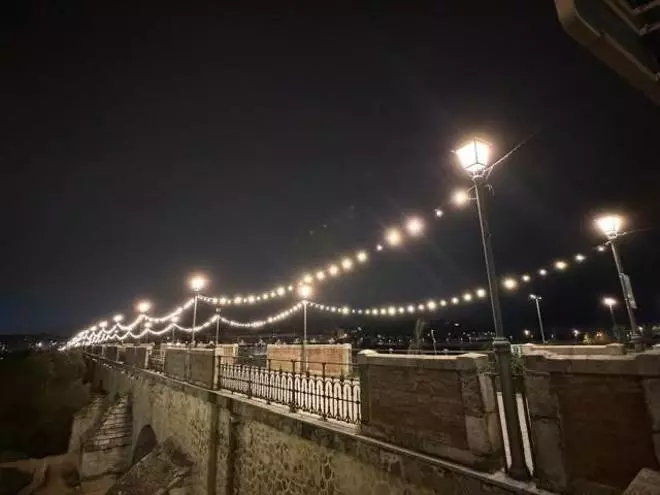 El puente de Palmas de Badajoz tendrá sus luces de manera permanente
