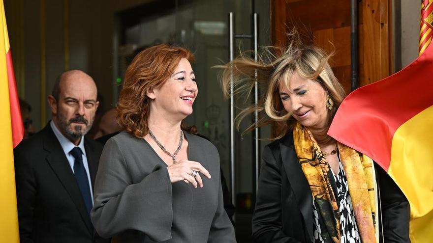 Armengol reivindica la "excepcionalidad" de la Constitución y avisa de las amenazas a la democracia: "No nos creamos a salvo"