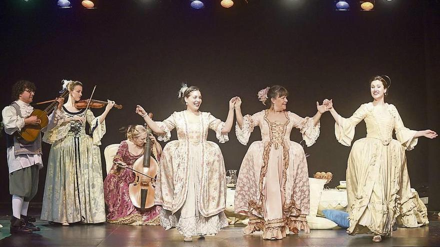 Integrantes del Teatro Paraíso y de la Orquesta Sinfónica de Euskadi en &#039;Barrokino&#039;.