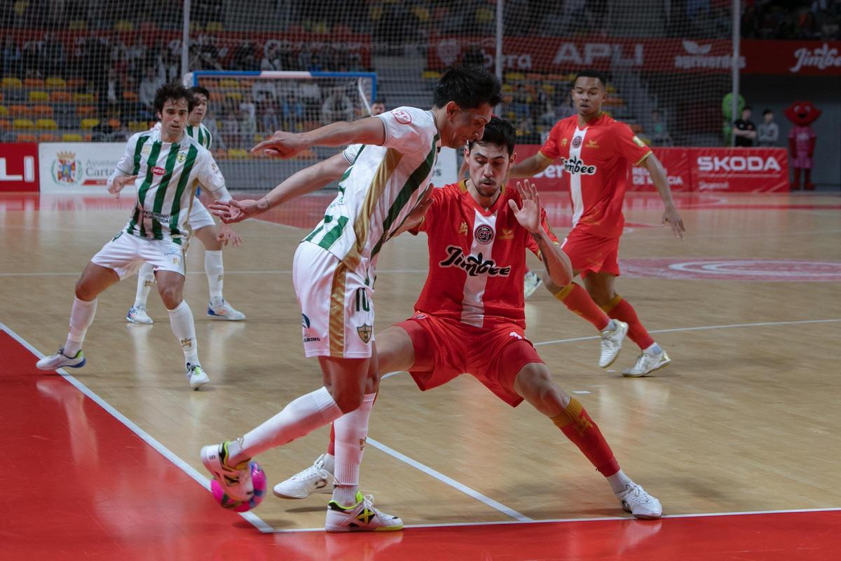 Las imágenes de la derrota de Jimbee Cartagena frente a Córdoba Las imágenes de la derrota de Jimbee Cartagena frente a Córdoba