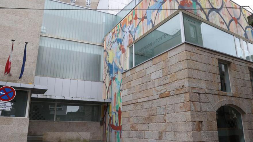 Edificio que acoge la sede de la Diputación en Vigo.