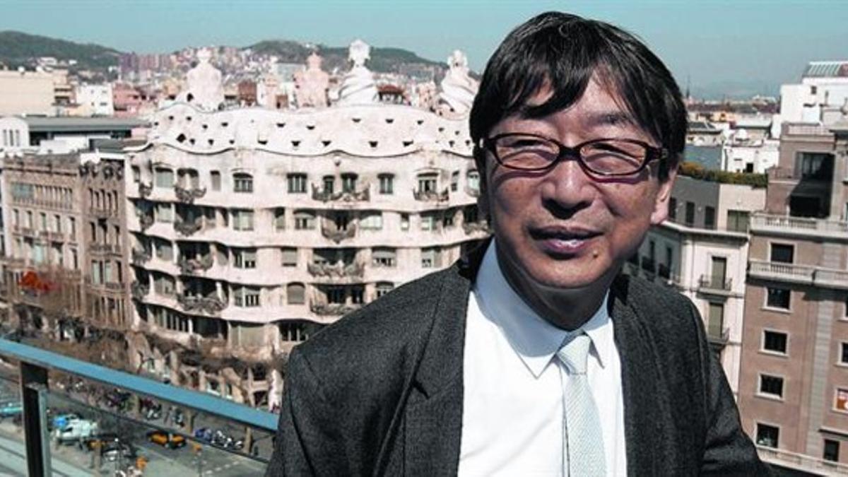 El arquitecto Toyo Ito, en el año 2009, en la inauguración de su edificio, el Hotel Suites Avenue, en el Paseo de Gracia, frente a la Pedrera.