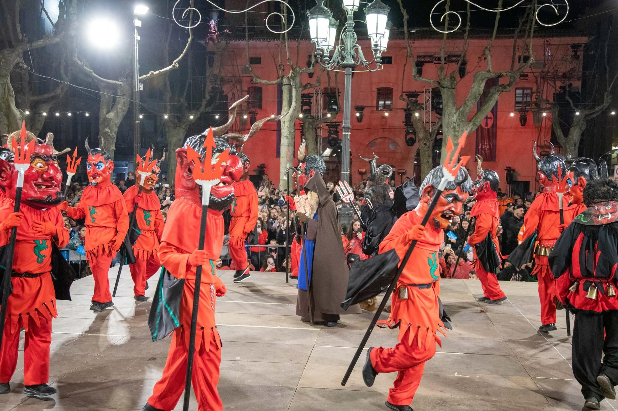 Teufel, Feuerwerk und Clownköpfe: So war Sant Antoni in Sa Pobla auf Mallorca