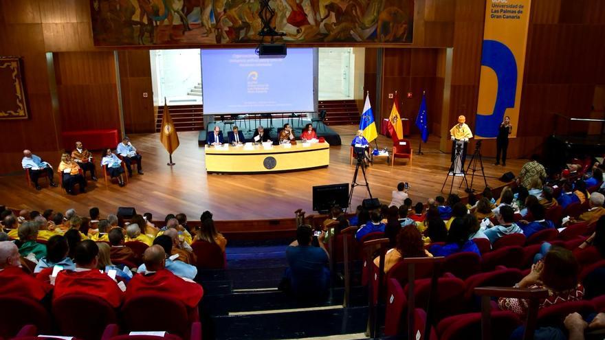 La ULPGC, locomotora en la investigación de Canarias, inviste a 74 nuevos doctores y doctoras