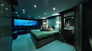 Así es la habitación de hotel más cara del mundo: debajo del agua y con tripulación a bordo