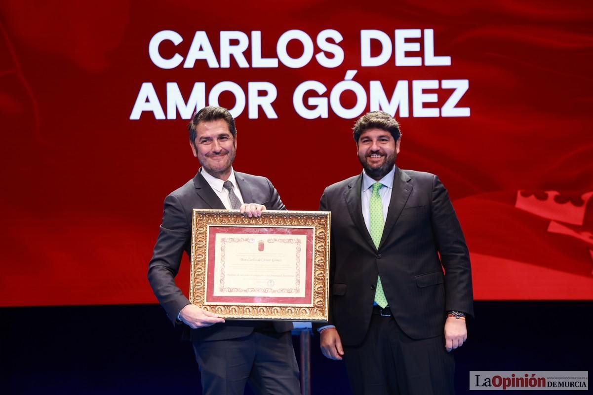 Así ha sido el acto institucional del Día de la Región de Murcia en el Teatro Romea