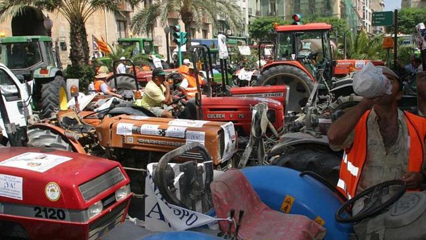 Los regantes ya se echaron a la calle hace tres años para reclamar el Trasvase Júcar-Vinalopó