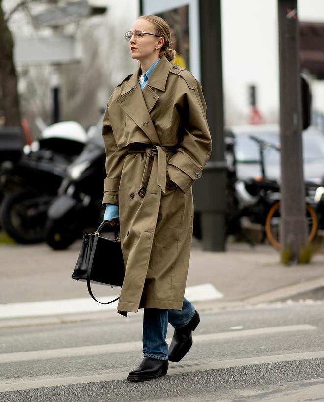 5 'looks' con gabardina para no perder tu estilo en los días de lluvia