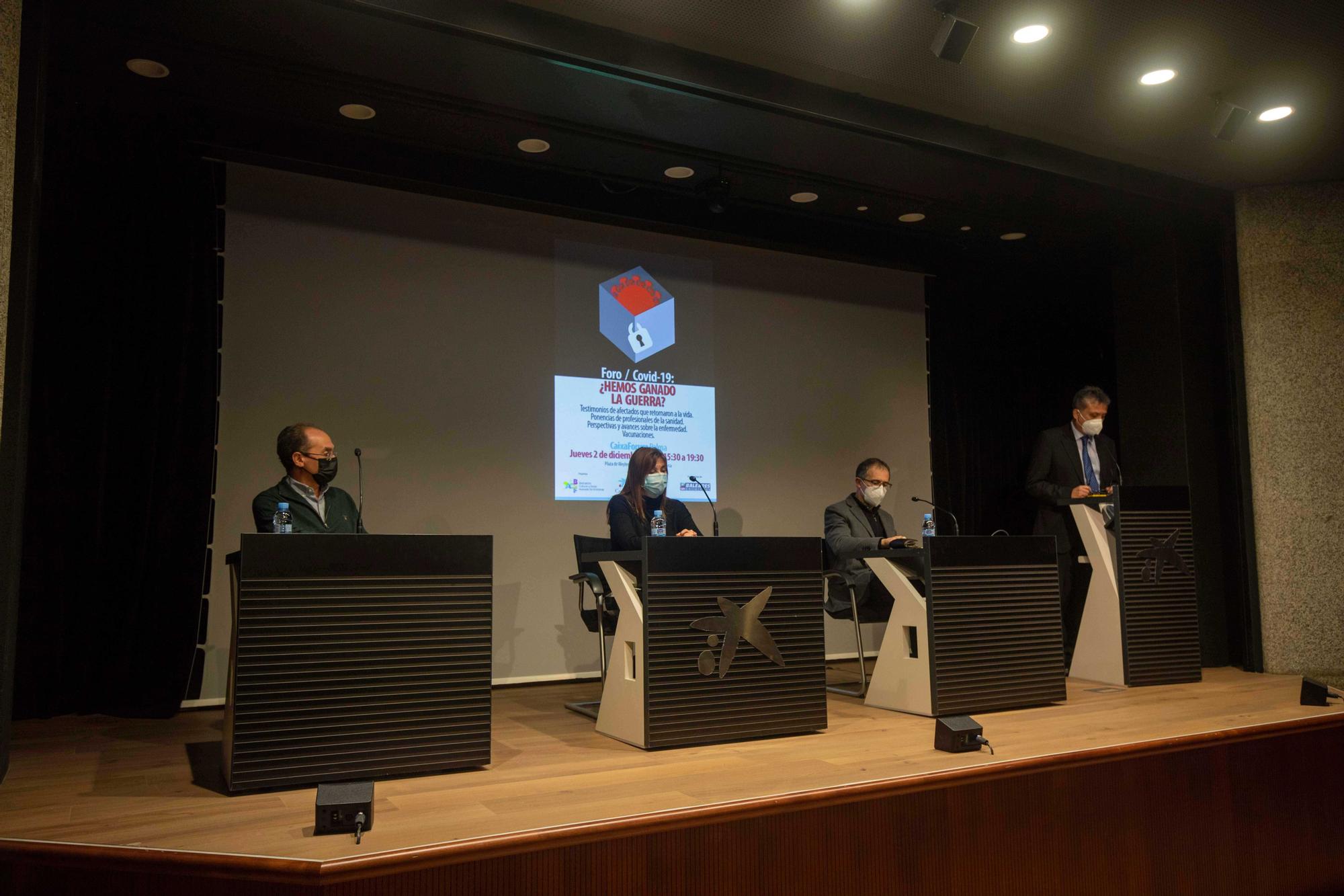 Foro de ponencias sobre el coronavirus organizado por Baleares Sin Fronteras en el CaixaForum de Palma