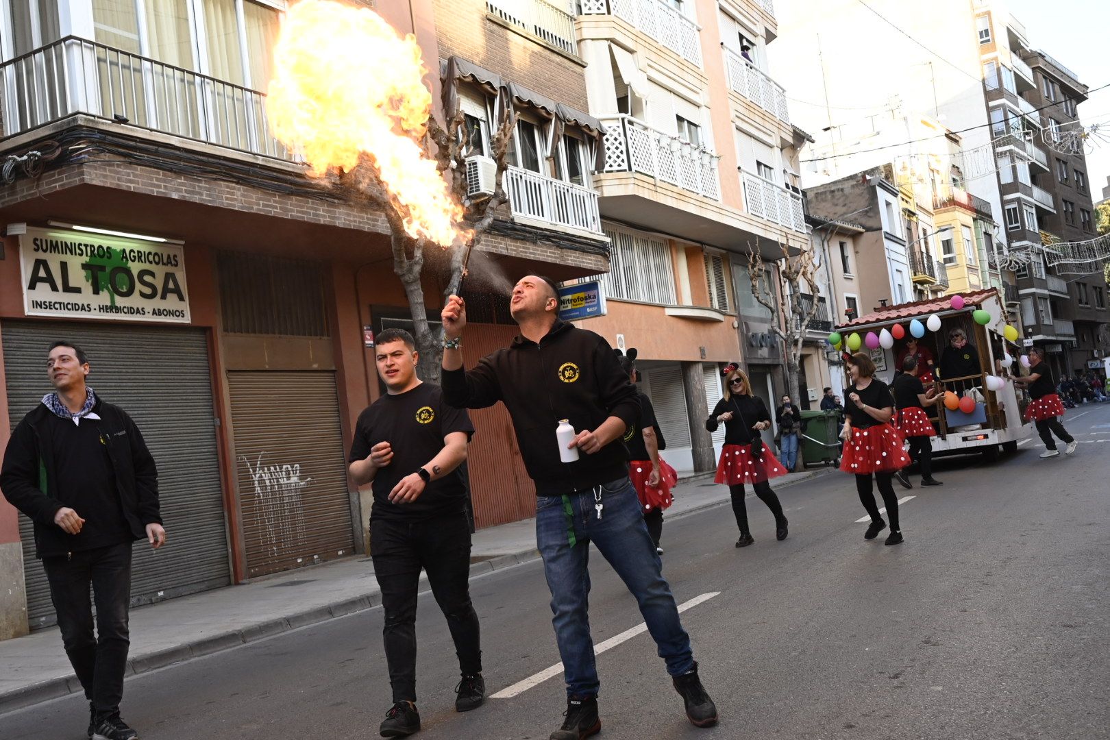 Desfile de collas y carros