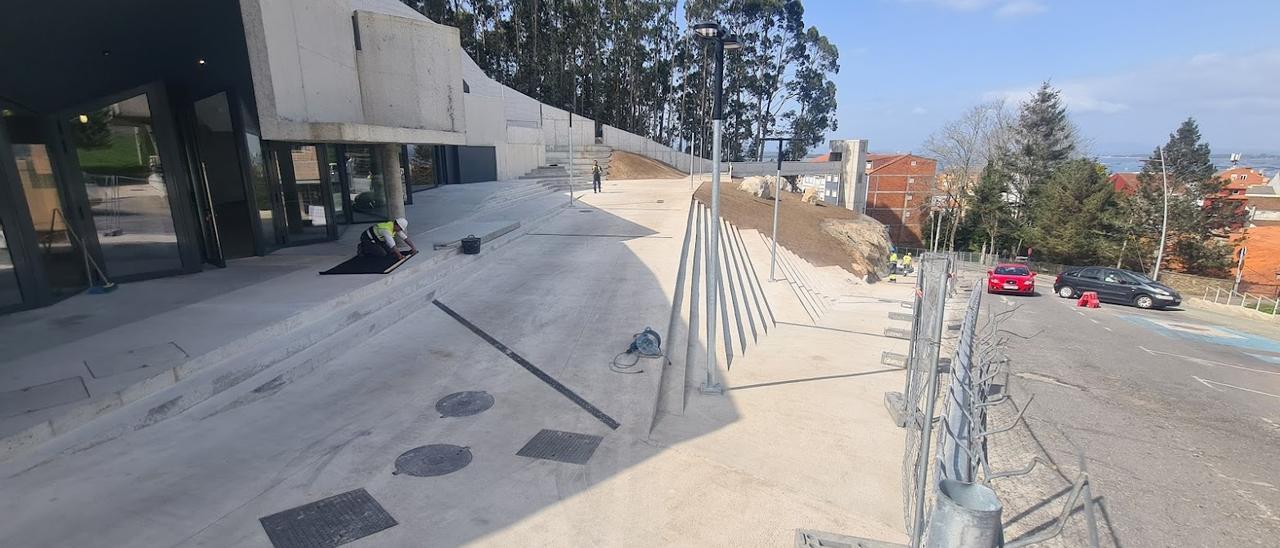 El Auditorio Municipal Escuela de Música se levanta en Monte da Vila.