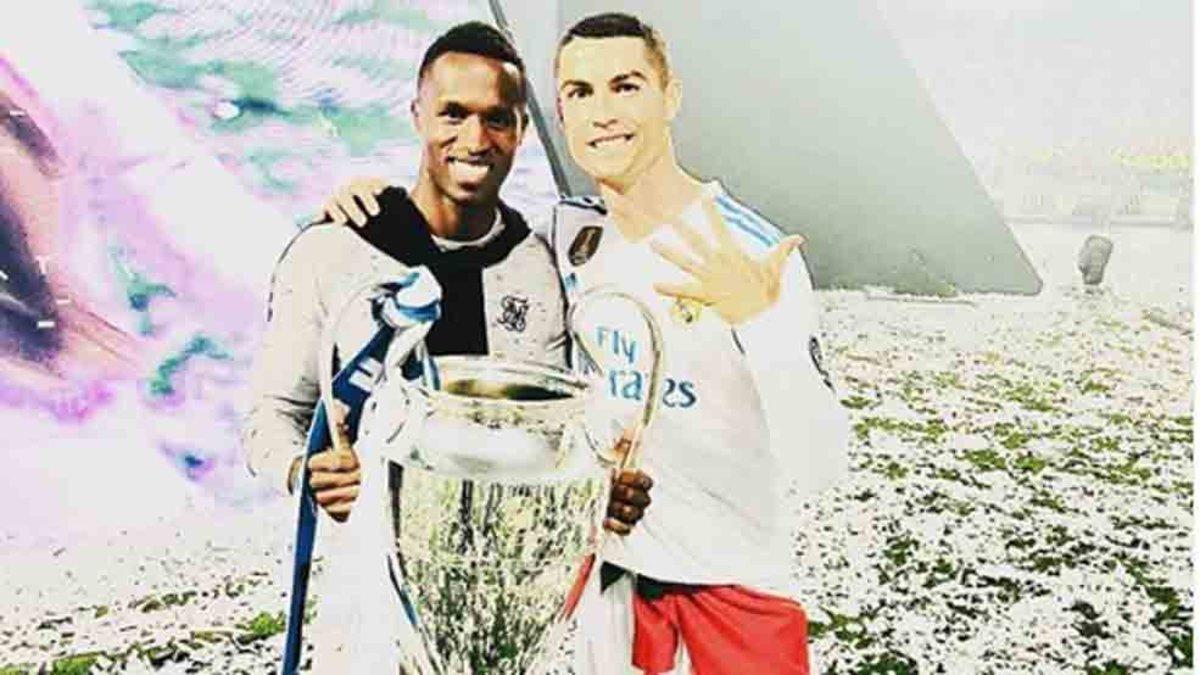 Semedo y Cristiano Ronaldo celebrando una Champions