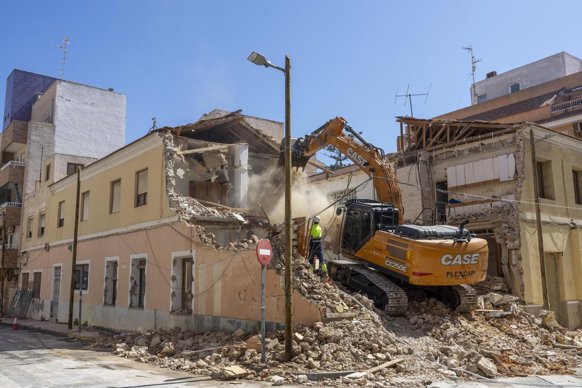El parvulario y hospital de las monjas de Torrevieja ya es historia El parvulario y hospital de las monjas de Torrevieja ya es historia