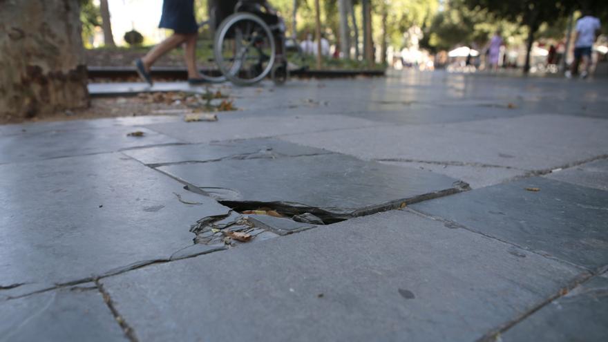 La plaza de España cambiará de aspecto con el nuevo pavimento de color marés