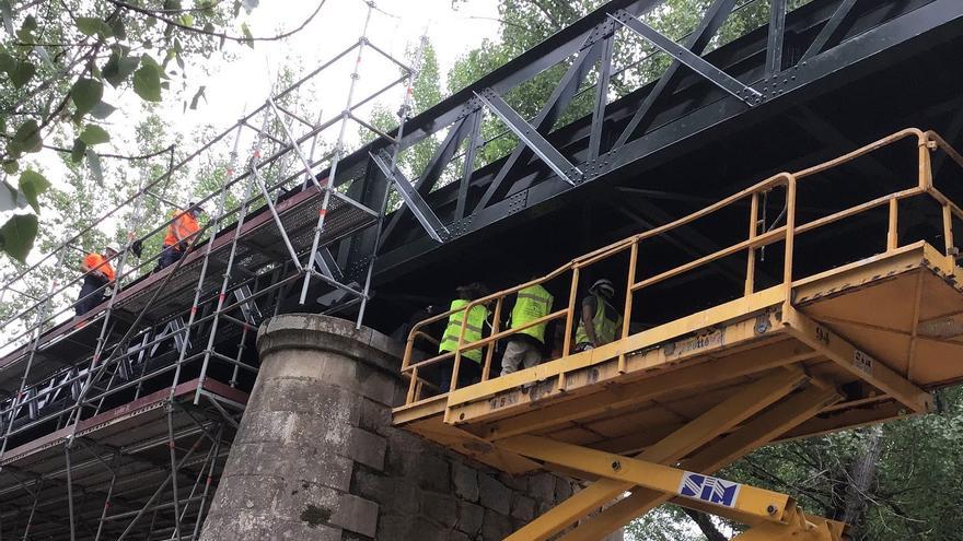 La Junta licita por diez millones el mantenimiento y reparación de puentes de las carreteras andaluzas. Es el primer contrato de estas características que se realiza en la comunidad autónoma para la conservación de las estructuras.