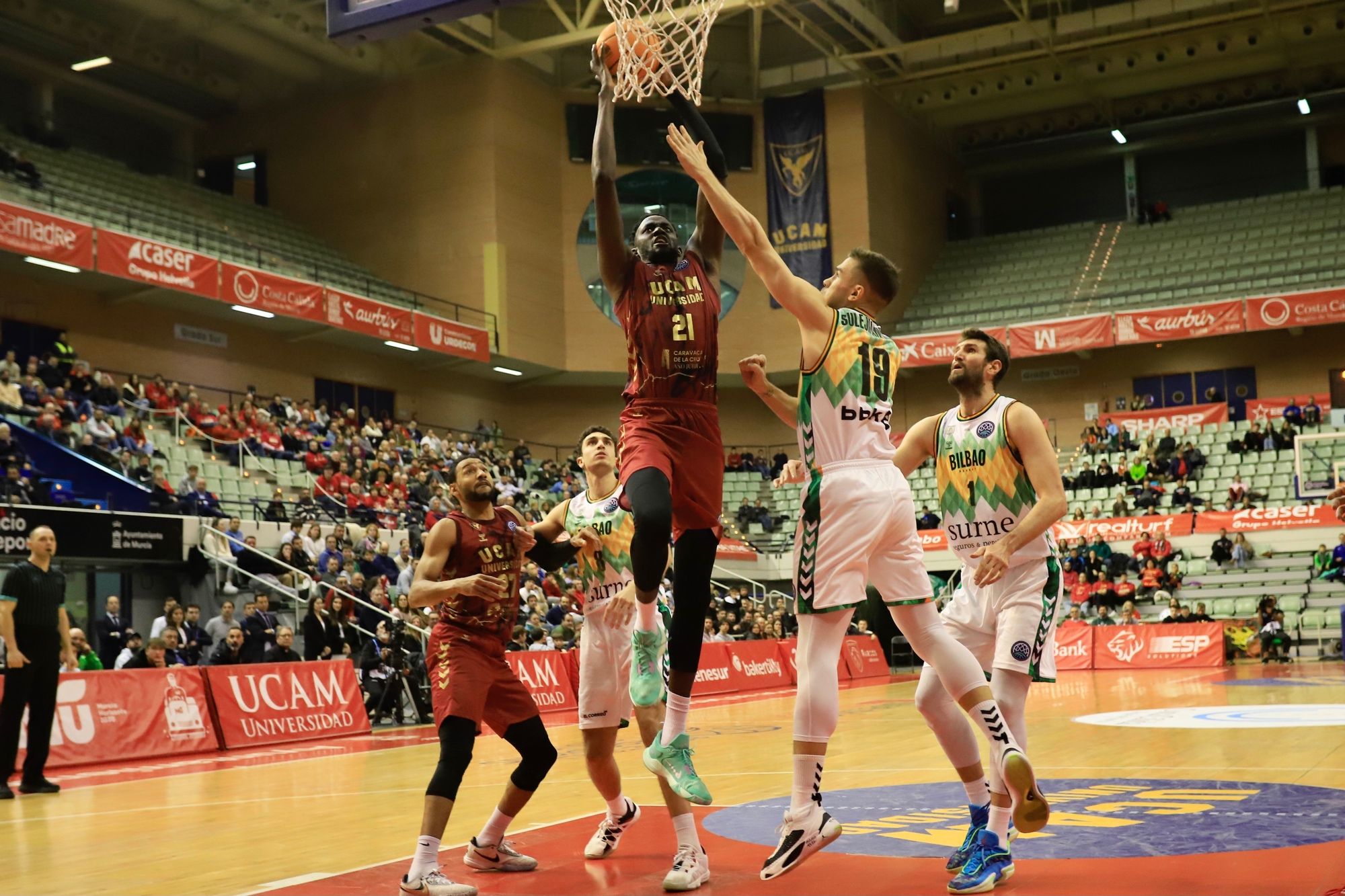 Las imágenes del UCAM Murcia - Bilbao Basket