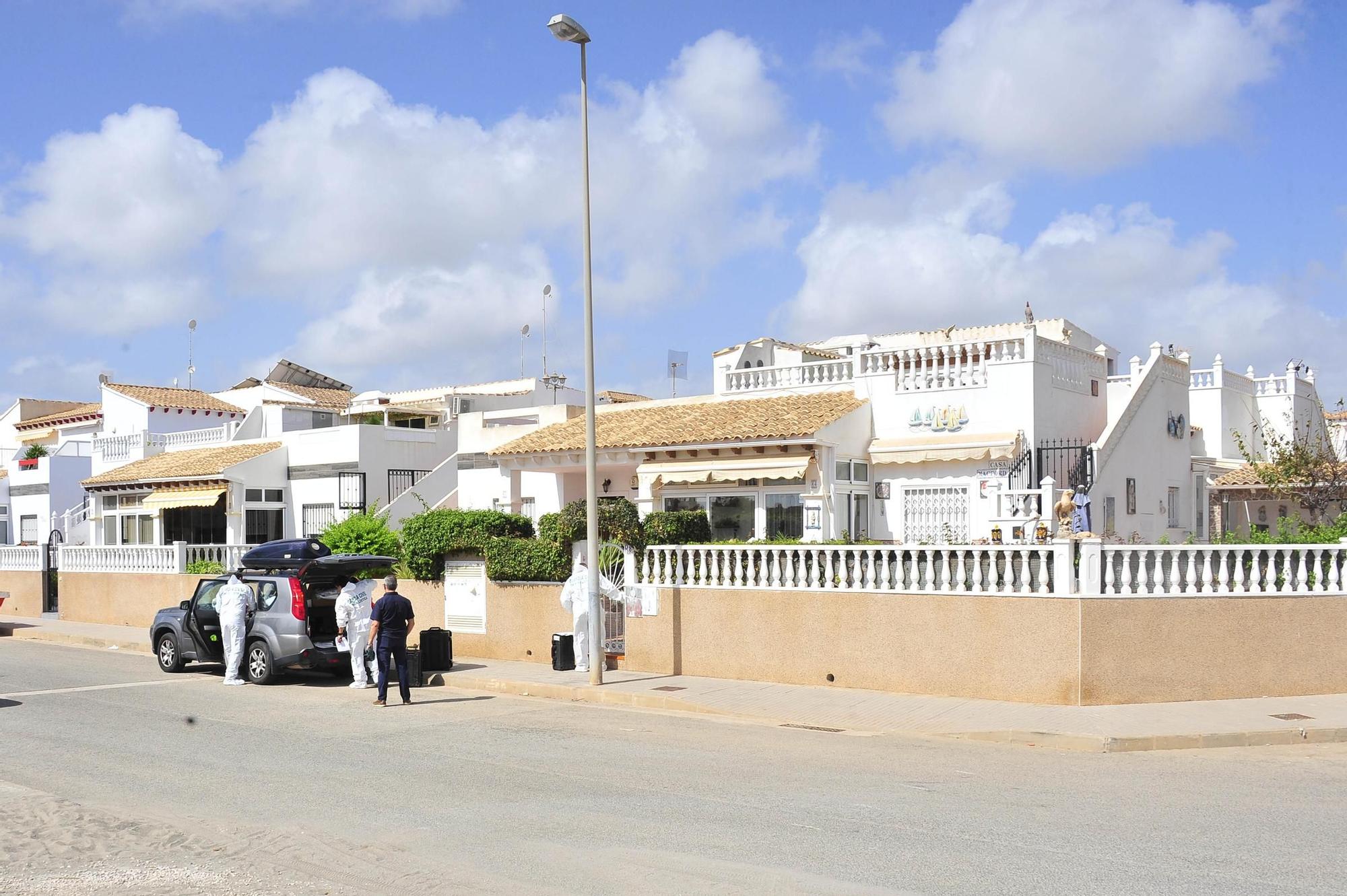 Un hombre de 82 años mata presuntamente a su pareja en un domicilio de Orihuela Costa