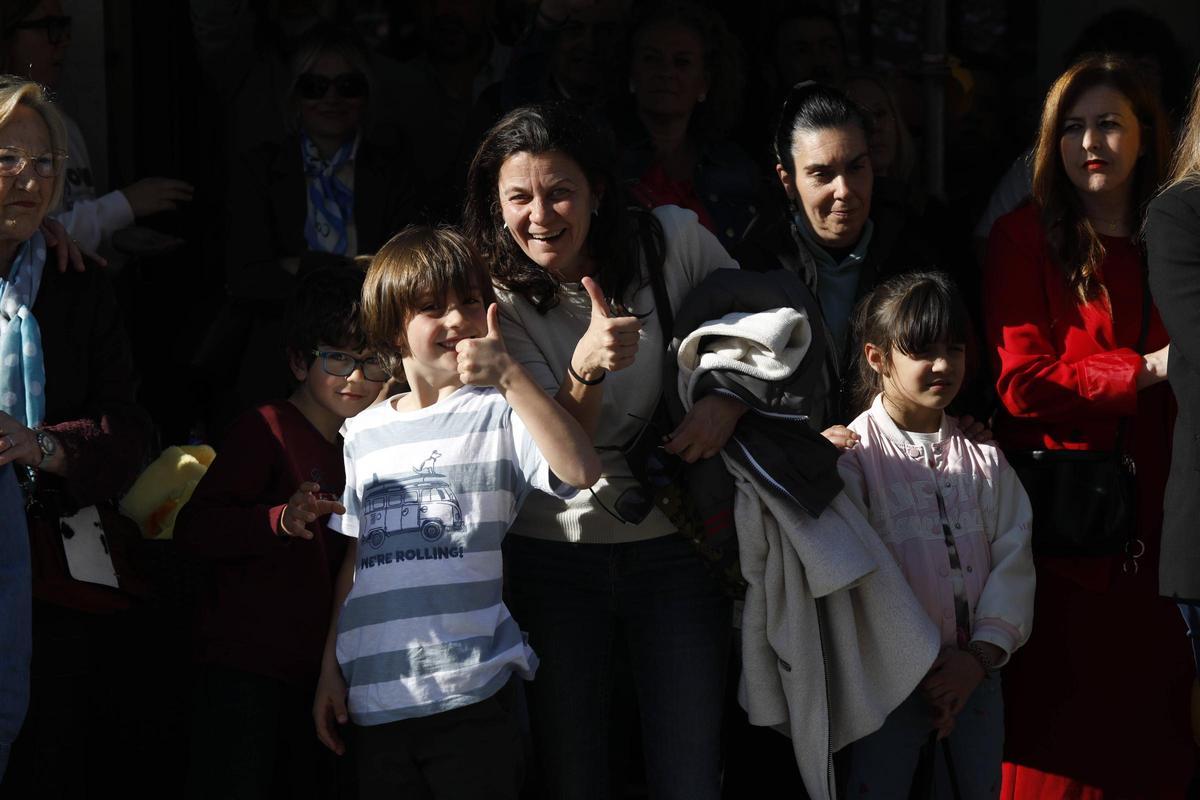 EN IMÁGENES: el desenclavo y la procesión del Santo Entierro en Avilés
